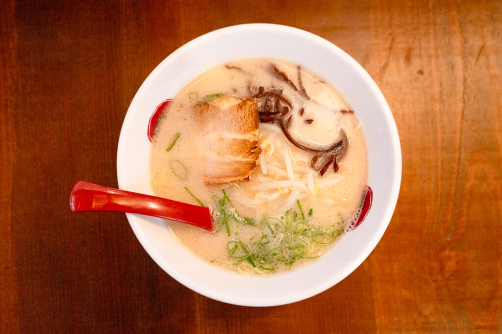 ラーメン一興さま豚骨ラーメン1