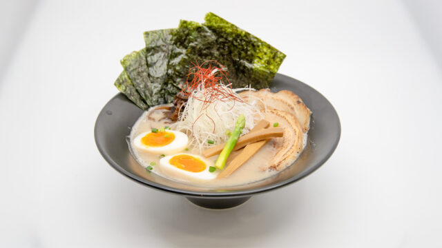 DSC_3044_tonkotsu_noodle